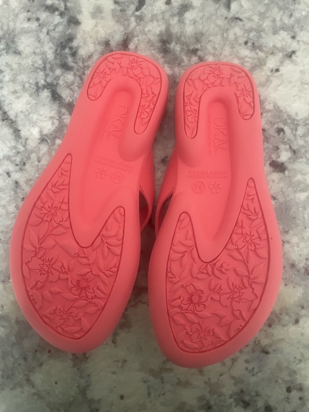 OKA b. Coral Pink Sandal Flip Flops with Starfish Accent - Picture 2 of 4